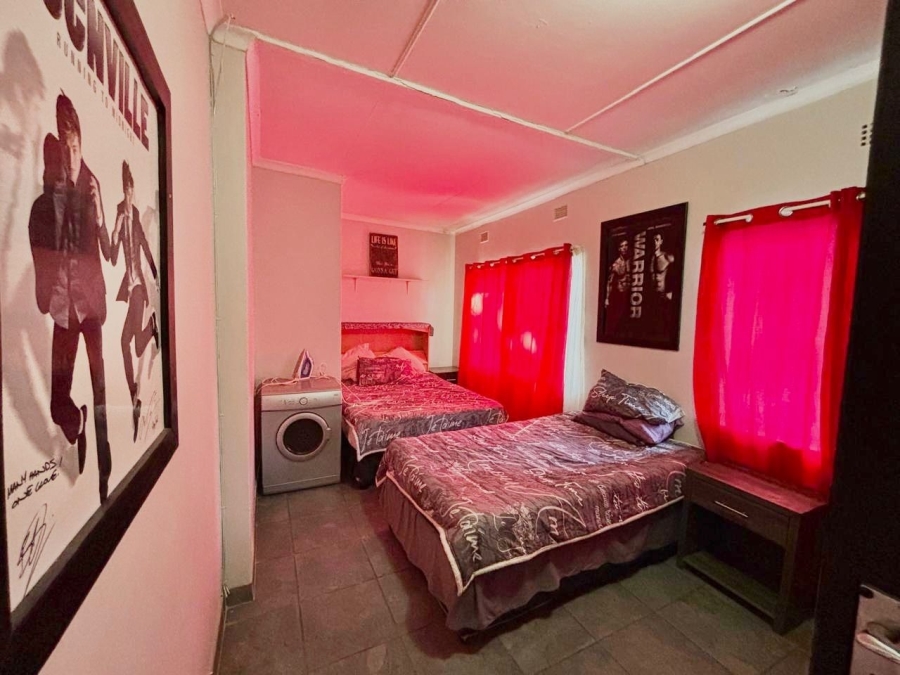 3 Bedroom Property for Sale in Geelhoutpark North West